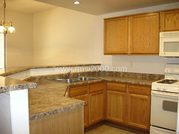 3rd image of 6800 Vista Del Norte Dr NE #1911