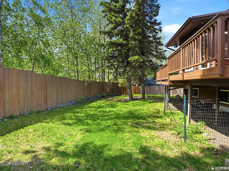 2100 Churchill Dr — Photo 69