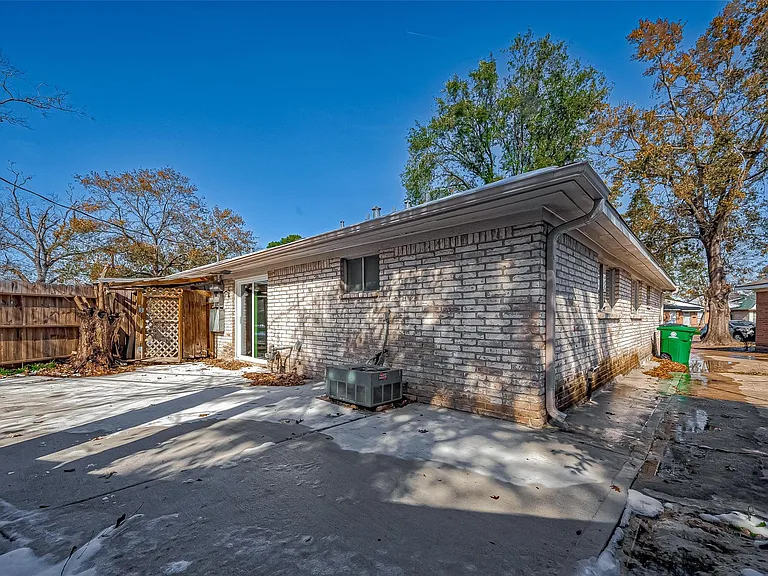 7315 Housman St — Photo 44