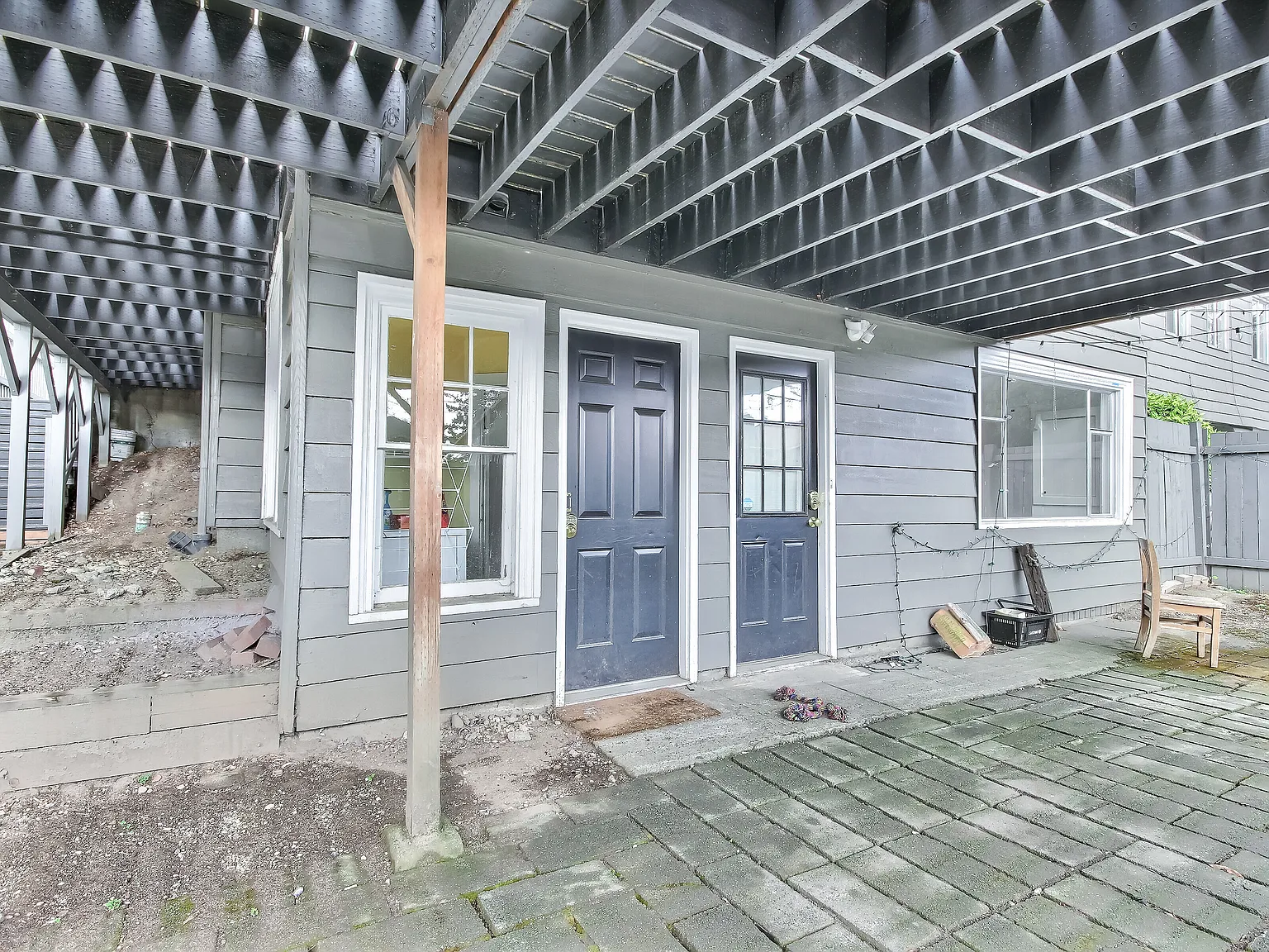4 bed, 1200 sqft, $4,200 — Photo 2