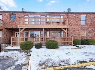 4298 Chateau De Ville Dr APT D, Saint Louis, MO