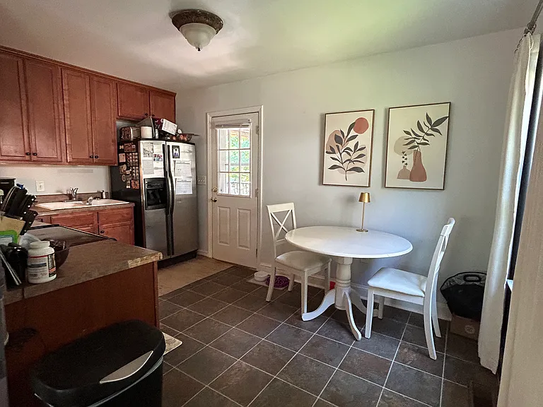 532 Iverson Way — Photo 14
