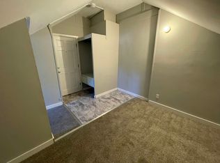 305 College Ave #10, Dekalb, IL 60115