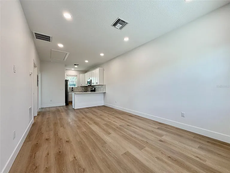 2846 30th Ave N — Photo 3