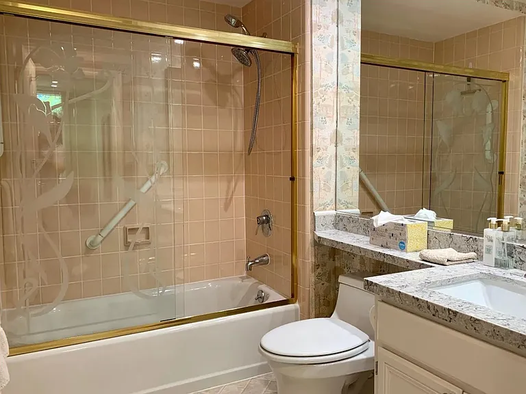 550 Ortega Ave #B219 — Photo 11