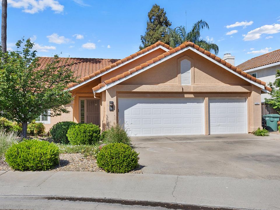 1st image of 3301 El Valle Way