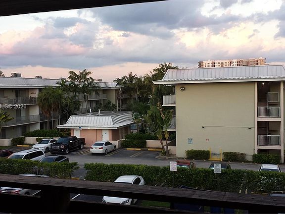 5th image of 7473 SW 82nd St APT A313