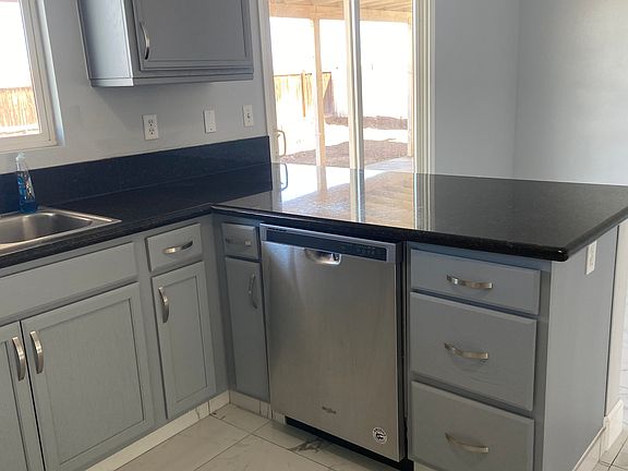 3rd image of 10278 Kemper Ave