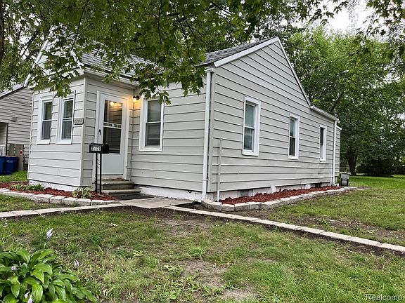 2nd image of 21371 Doepfer Rd