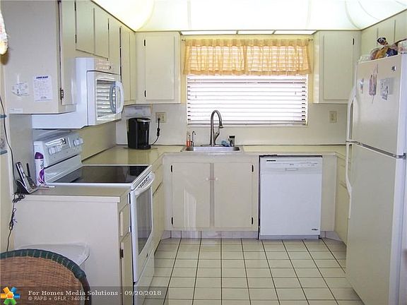 5th image of 10145 Sunrise Lakes Blvd APT 302