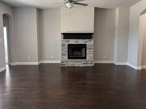 5th image of 1647 Fraser Dr