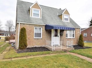 100 Forrest Ave, Houston, PA 15342