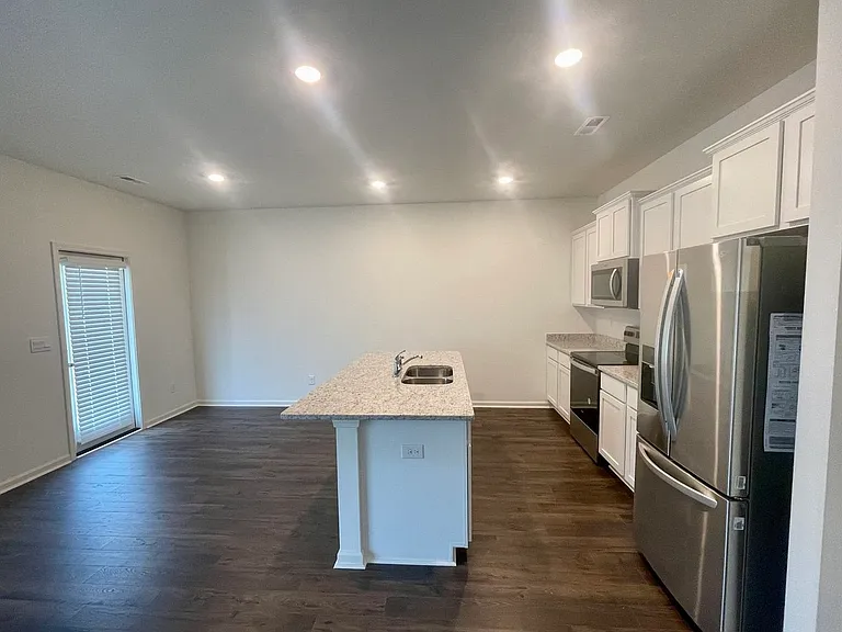 320 Koslin Loop — Photo 9