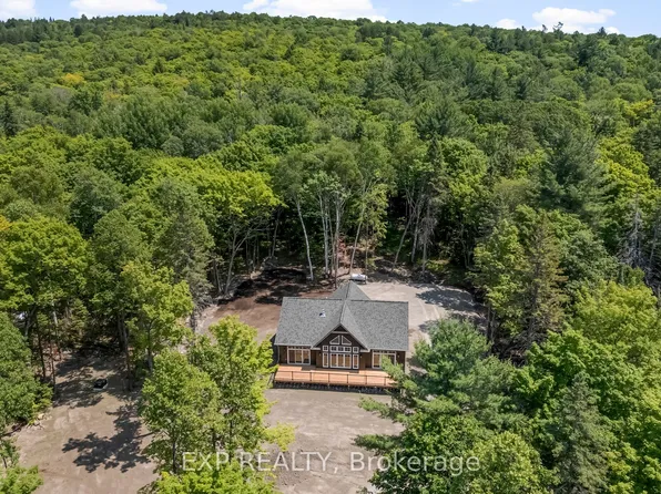 747 Lakewoods Dr, Madawaska Valley, ON K0J 1B0