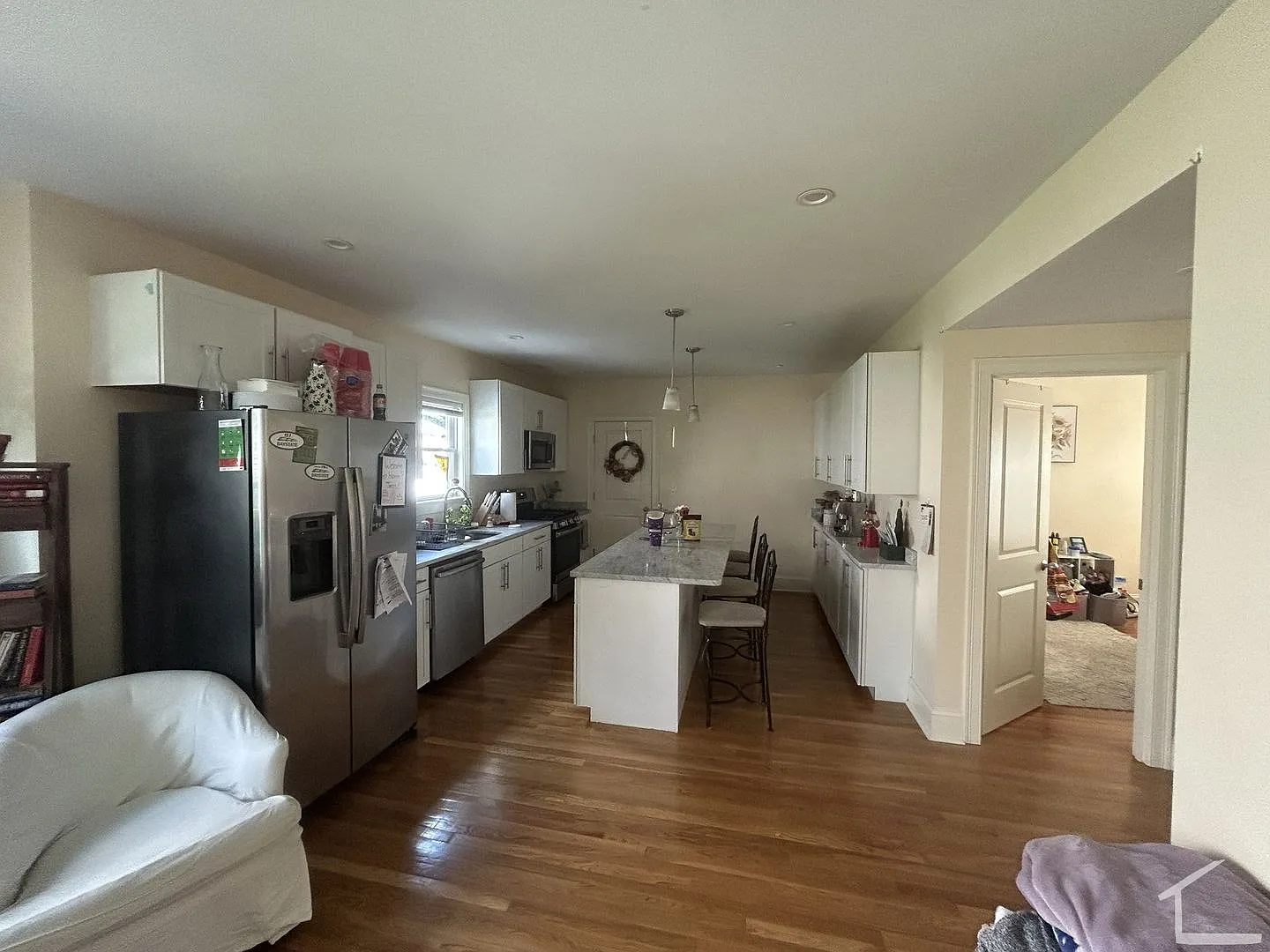 Nicely updated 3 bedroom unit in Brighton — Photo 2