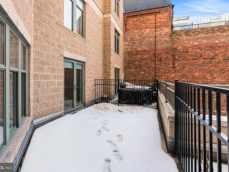 1150 K St NW #311 — Photo 15