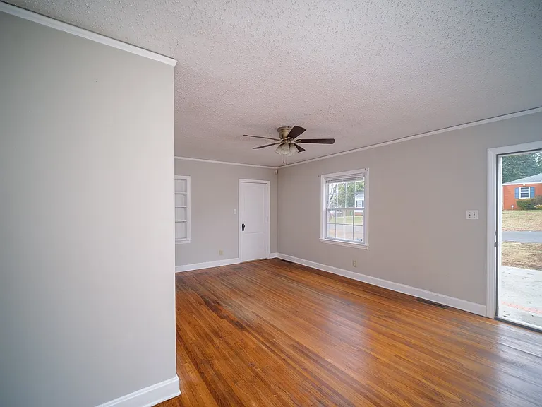 3030 Marlowe Ave — Photo 10