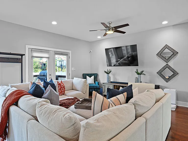 4333 Delmar Blvd — Photo 39