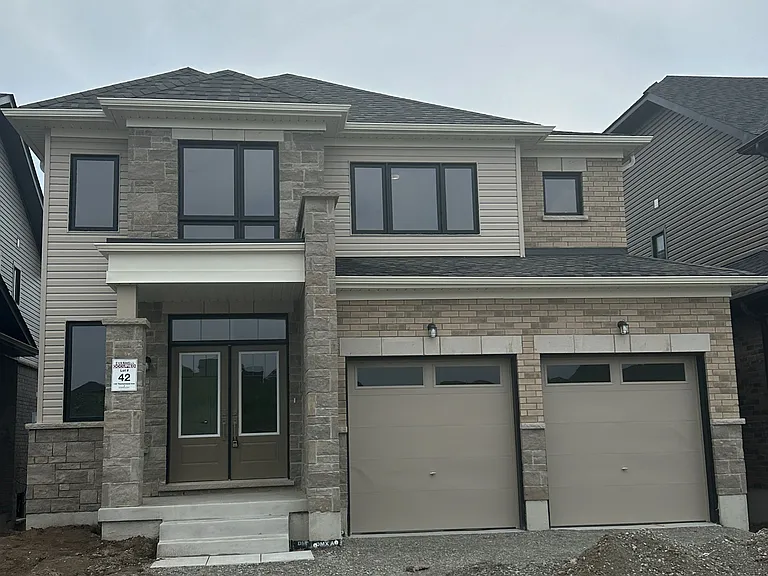 136 Thicketwood Ave — Photo 2