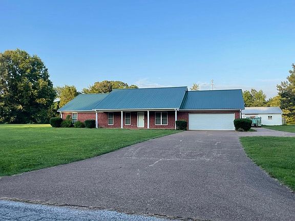 2nd image of 123 Walnut Hill Rd