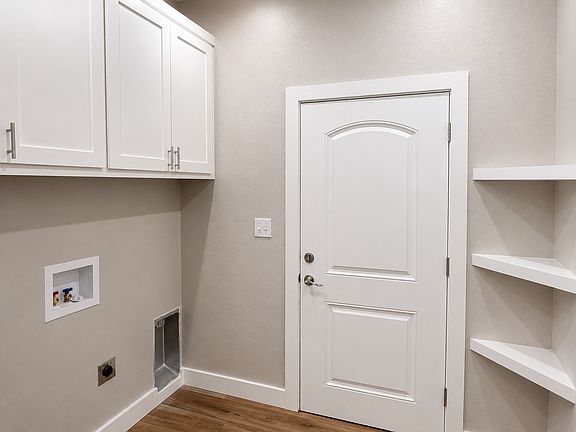 5th image of 309 Whitworth St Unit B