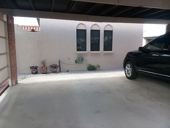 2nd image of 213 N Calle Del Diablo