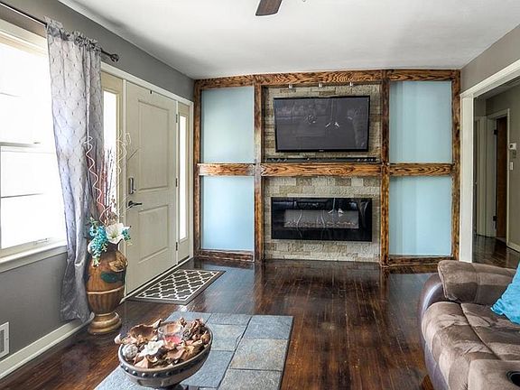 4th image of 2218 S 50th St
