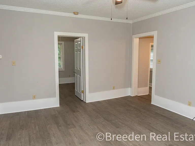 1651 C V Johnson Dr — Photo 5