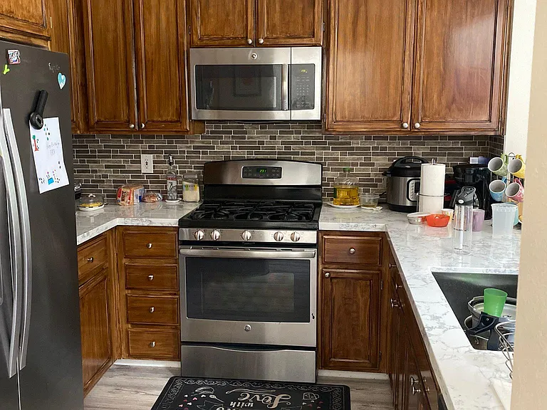 11210 Slater Ave NE #102 — Photo 16