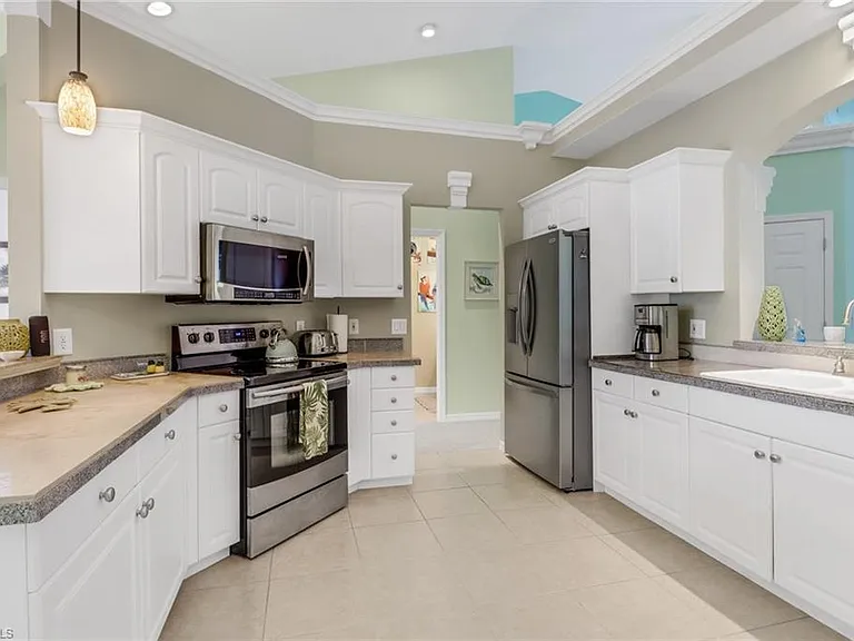 20151 Seagrove St #206 — Photo 15
