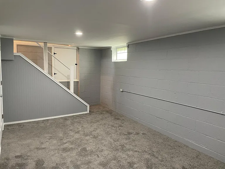 7083 Parma Park Blvd — Photo 24