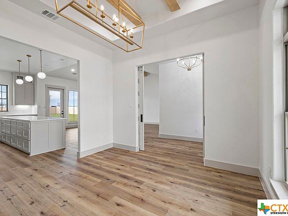 5th image of 7944 Rock Crest Dr