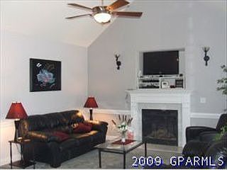 3rd image of 1128 Sebring Dr