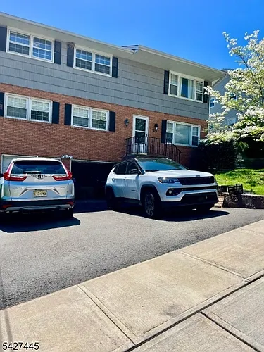14 Chopin Dr Photo 1