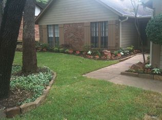 202 Brookside Dr, Grapevine, TX 76051