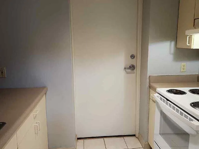 107 Water St — Photo 3