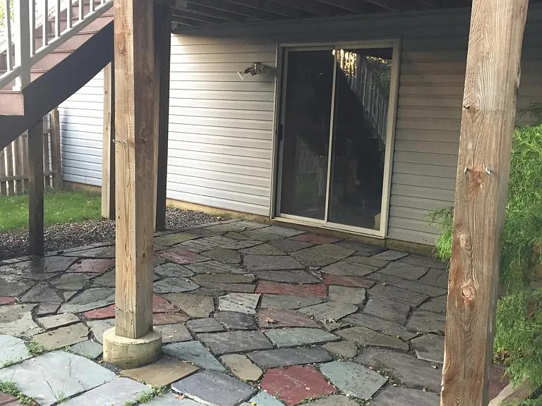 4047 Yorktown Dr — Photo 5
