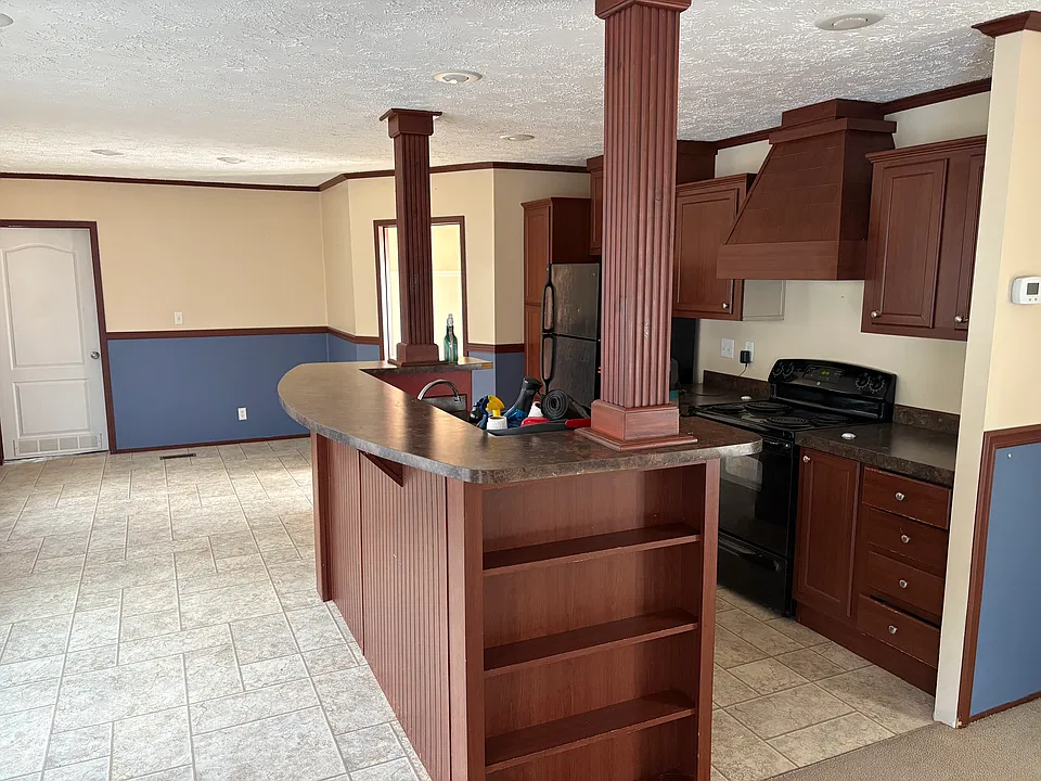 220 Ocala Ct #220
