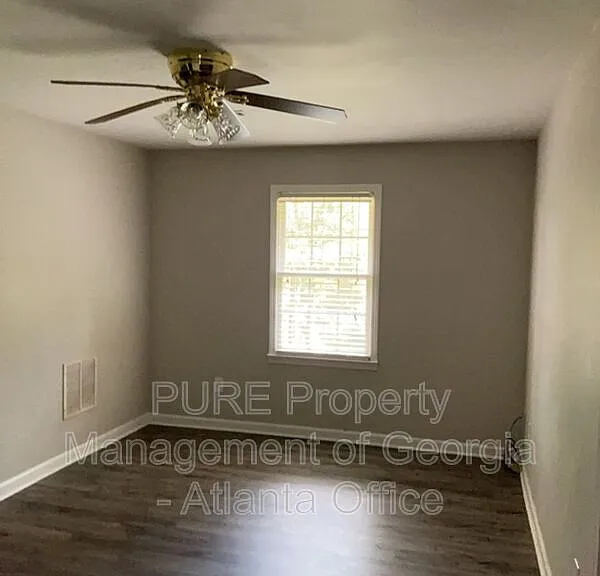 27 N Hampton Dr — Photo 26