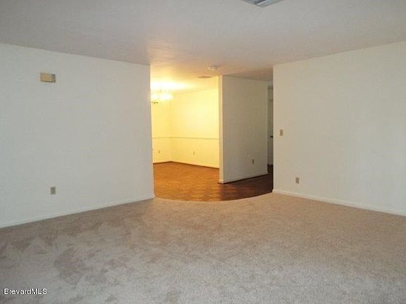 5th image of 2749 Nottingham Ct