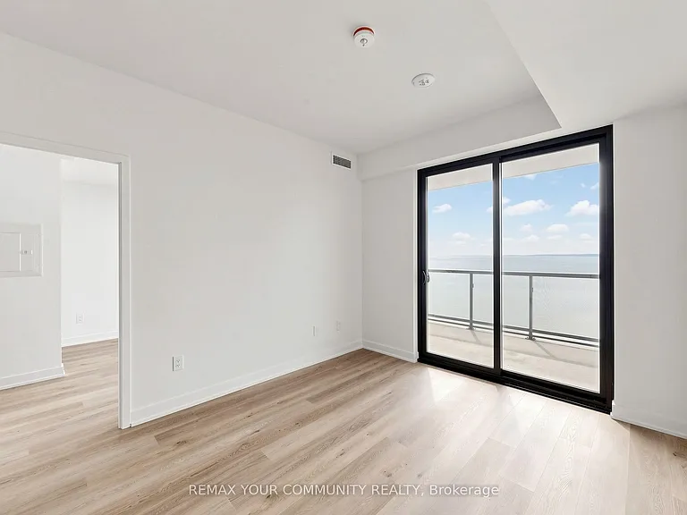 2075 Lakeshore Rd #1607 — Photo 7