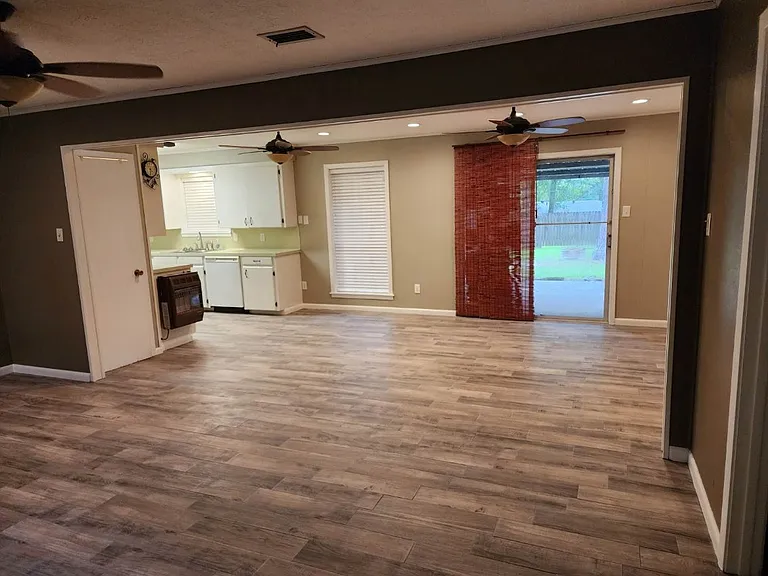 3104 Bienville Ave — Photo 13