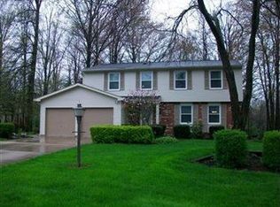 1337 Bittersweet Dr NE, Warren, OH 44484