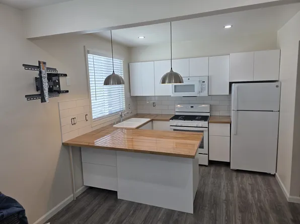 100 E Plymouth St #100, Long Beach, CA 90805