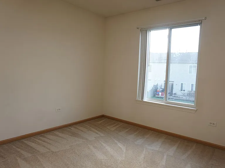 407 Waubonsee Dr — Photo 20