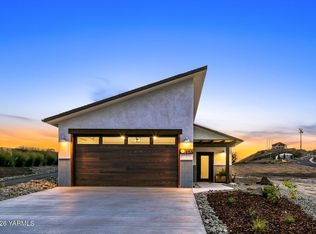 905 Verde Ln, Selah, WA