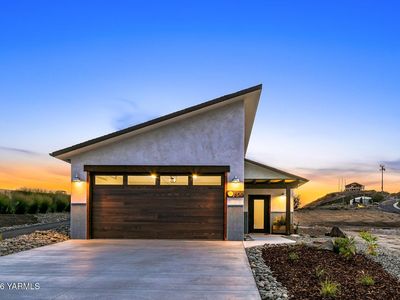 905 Verde Ln, Selah, WA, 98942
