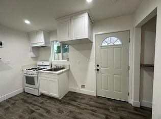 18242 Saticoy St, Reseda, CA 91335