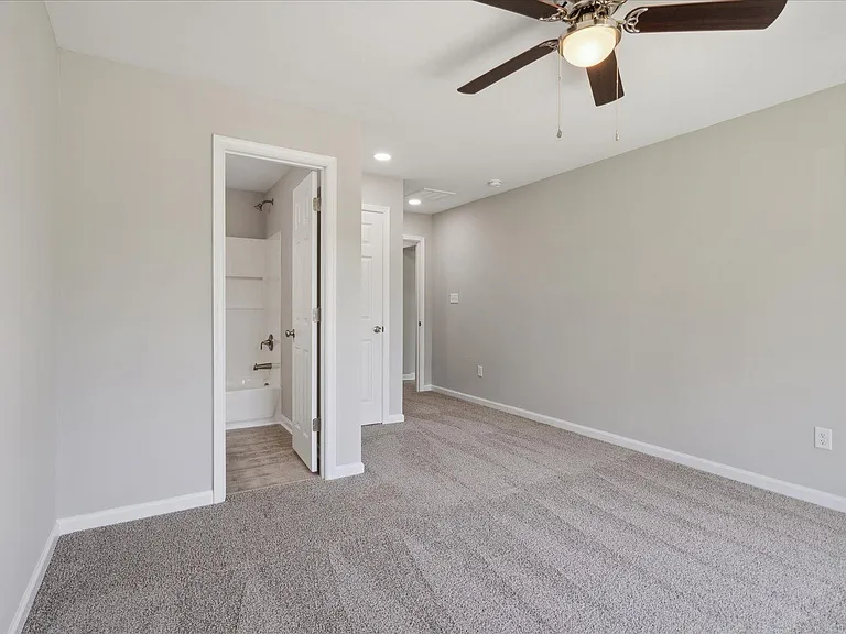 213 Lynnhaven Dr — Photo 21