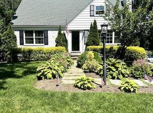 330 Sound Beach Ave, Old Greenwich, CT 06870